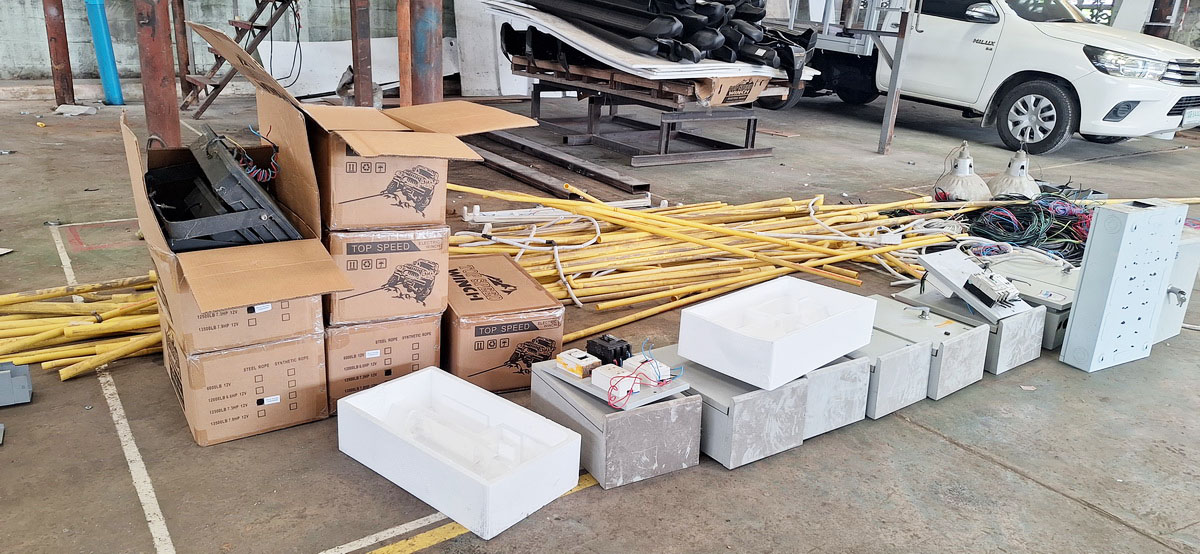 งานรื้อถอนอุปกรณ์ไฟฟ้า