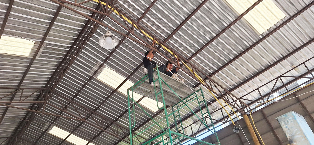 งานรื้อถอนอุปกรณ์ไฟฟ้า